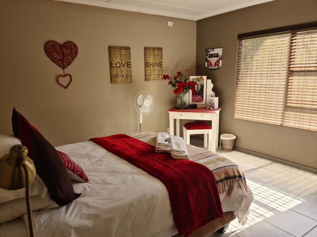Mackenzies Accommodation East London Luaran gambar