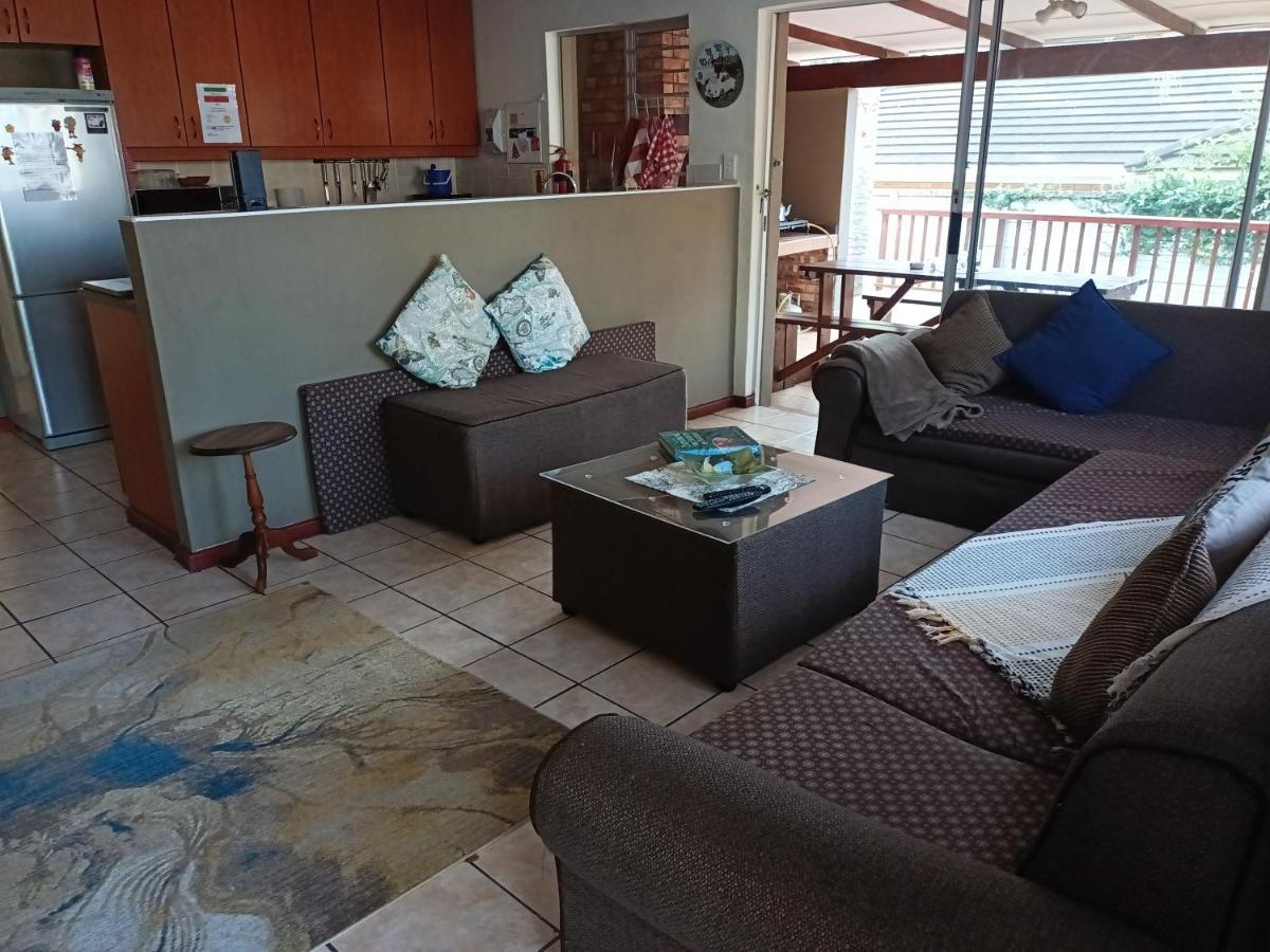 Mackenzies Accommodation East London Luaran gambar